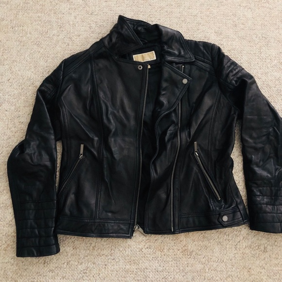 A women jacket from Michael Kors - Picture 1 of 3